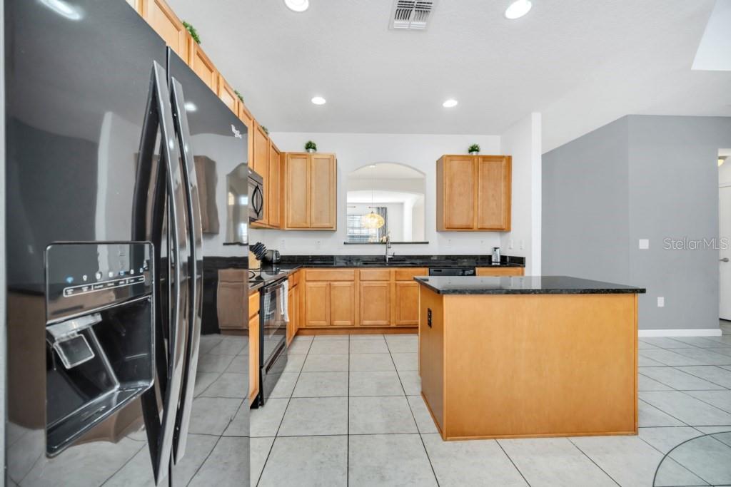 VERANDA PALMS PH 2A - Residential Lease