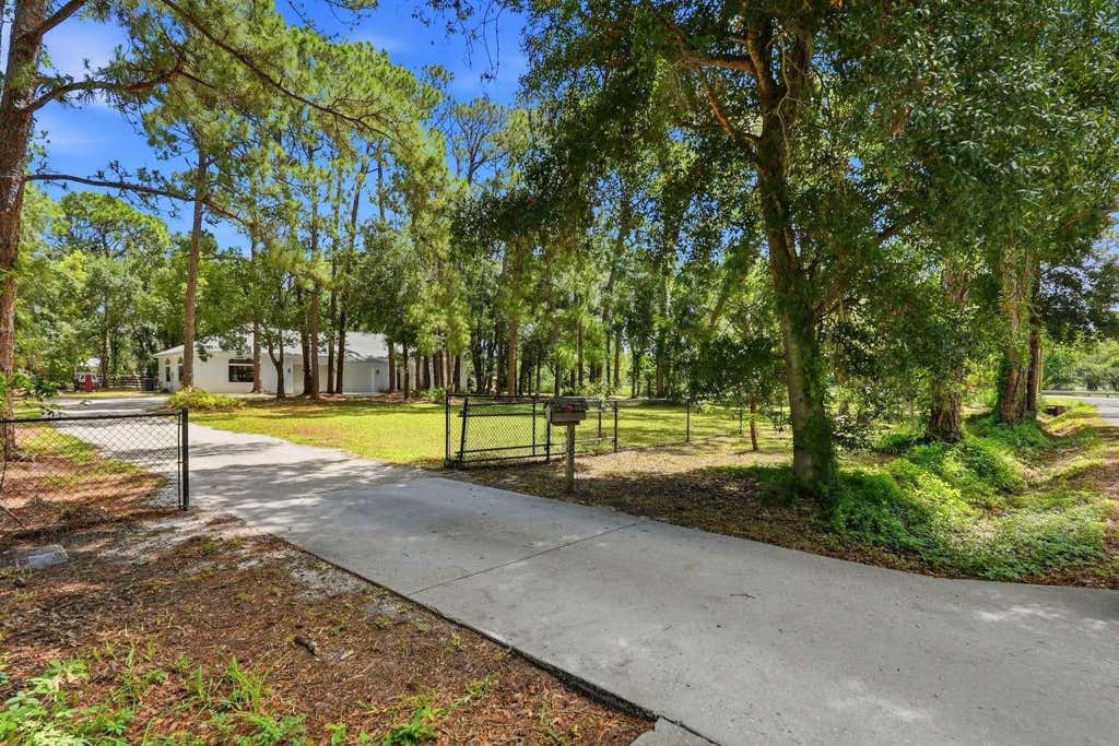 Photo of 6301 S 86th Avenue N, Pinellas Park, FL 33782 (MLS # TB8520986)