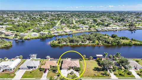 Photo of 3182 Lake View Boulevard, Port Charlotte, FL 33948 (MLS # C7516324) Photo of 3182 Lake View Boulevard, Port Charlotte, FL 33948 (MLS # C7516324)