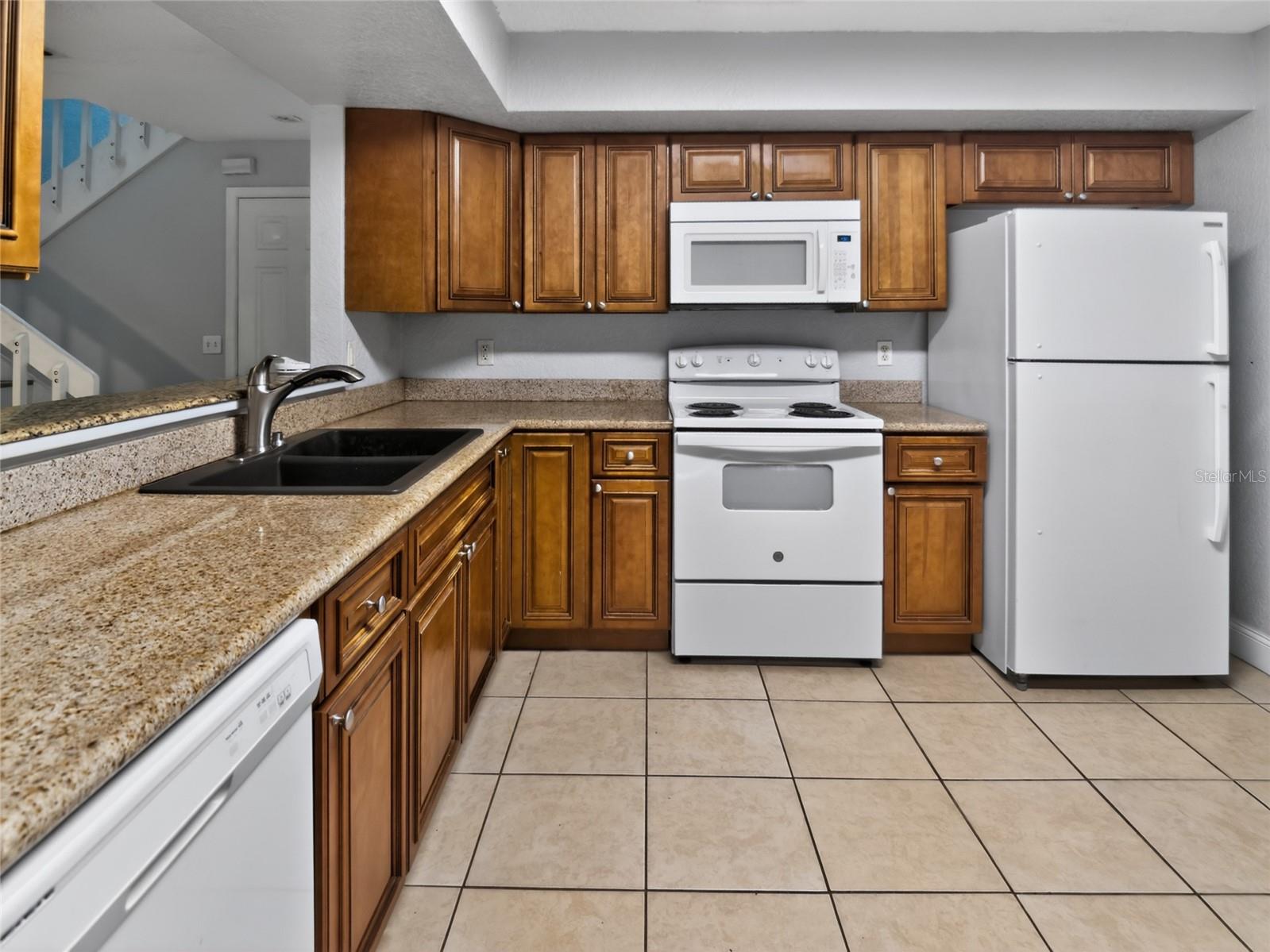 PHEASANT RUN AT ROSEMONT CONDO - Residential