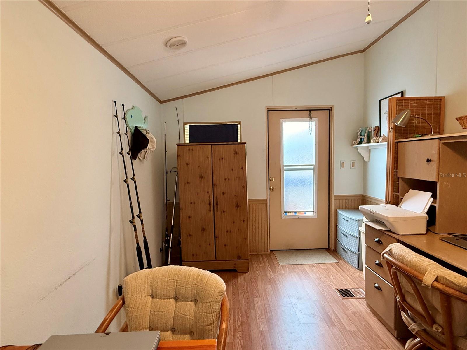 HOLIDAY TRAVEL PARK ENGLEWOOD - Residential