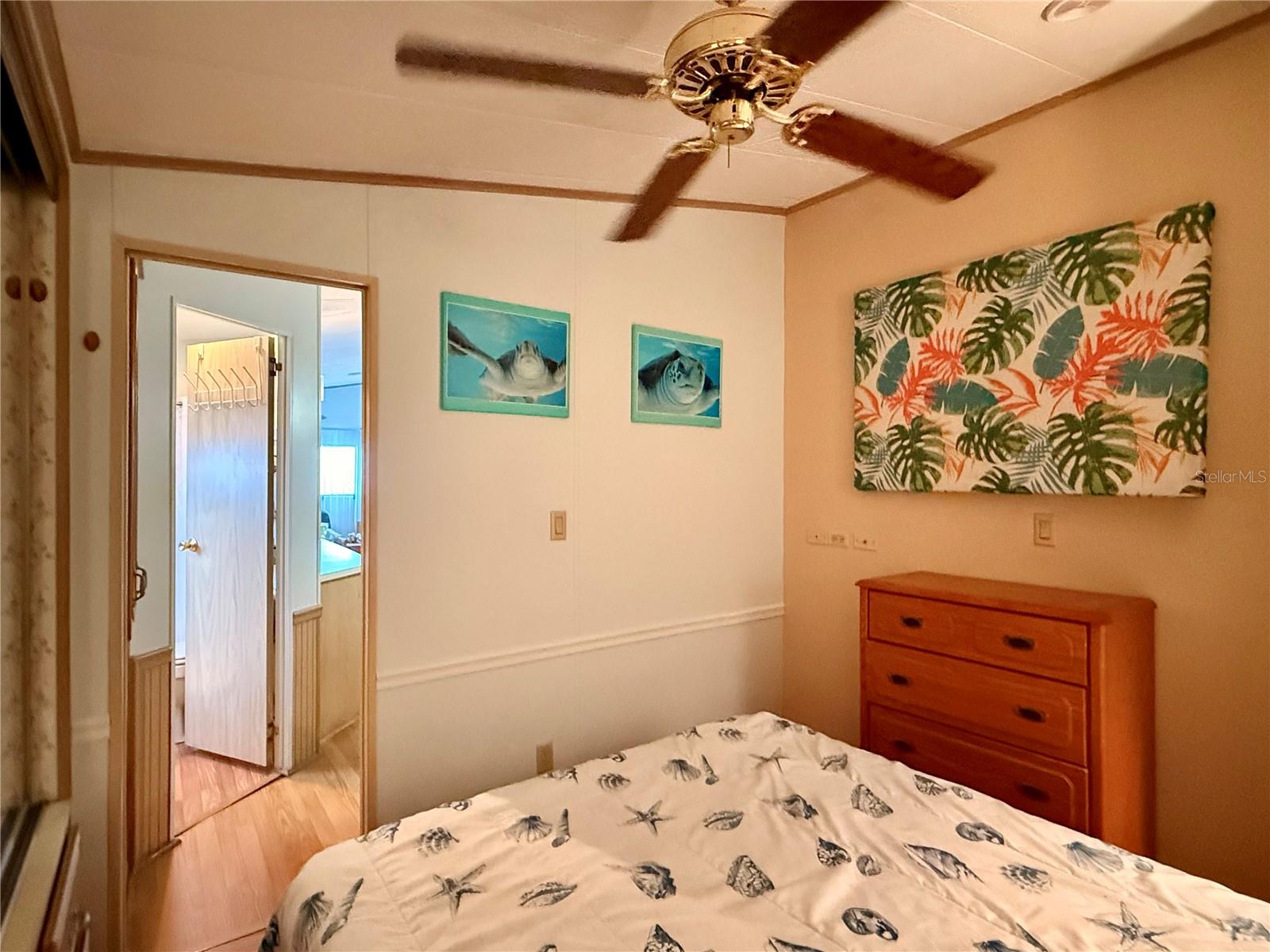 HOLIDAY TRAVEL PARK ENGLEWOOD - Residential