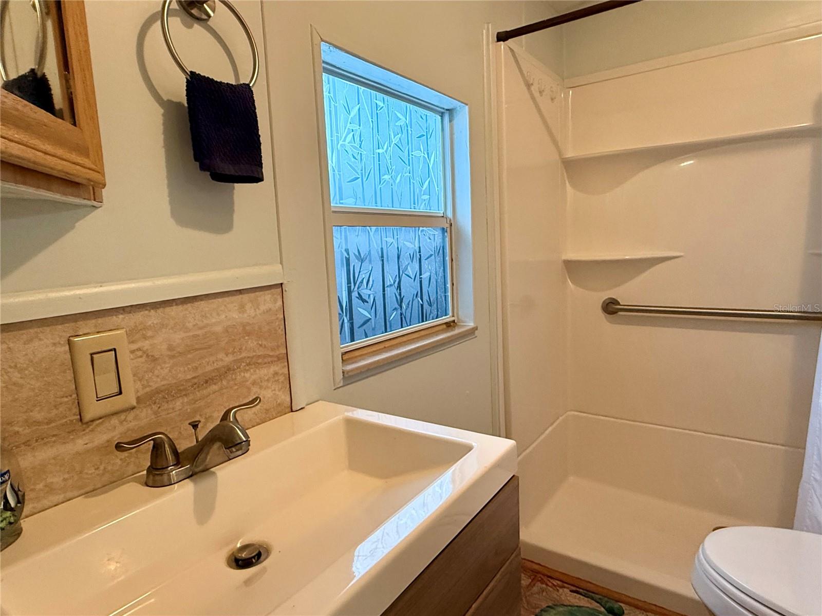 HOLIDAY TRAVEL PARK ENGLEWOOD - Residential