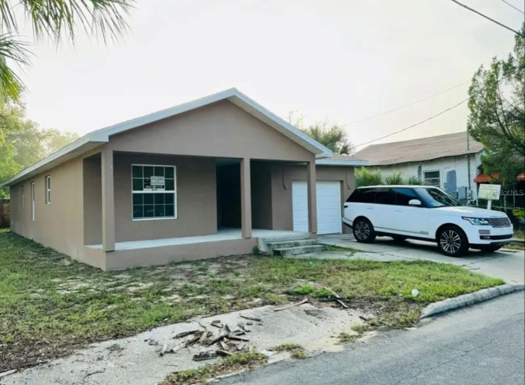 Photo of Lakeland, FL 33815 (MLS # L4958116)