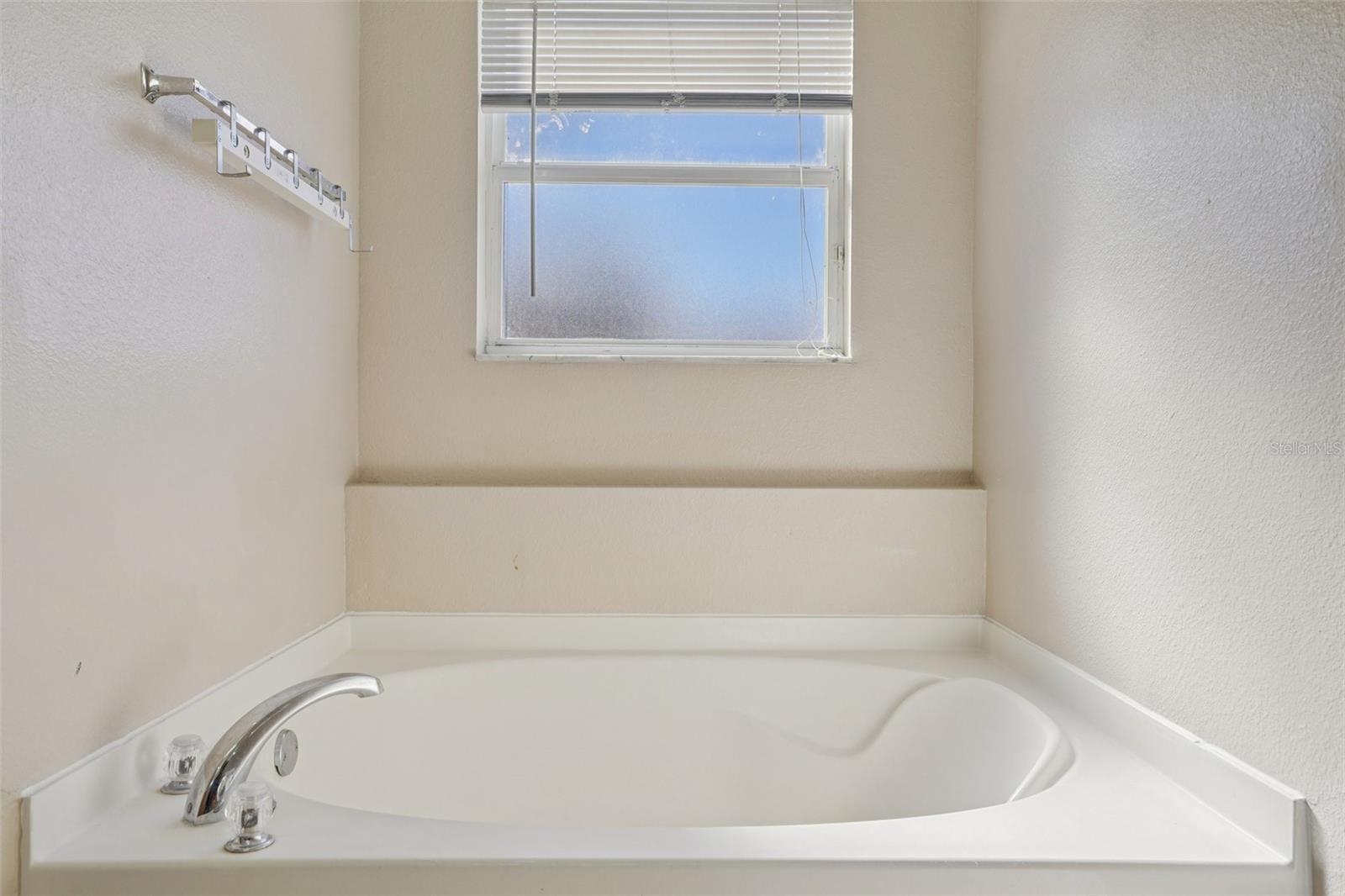 WATERFORD CHASE EAST PH 02 VILLAGE - Residential