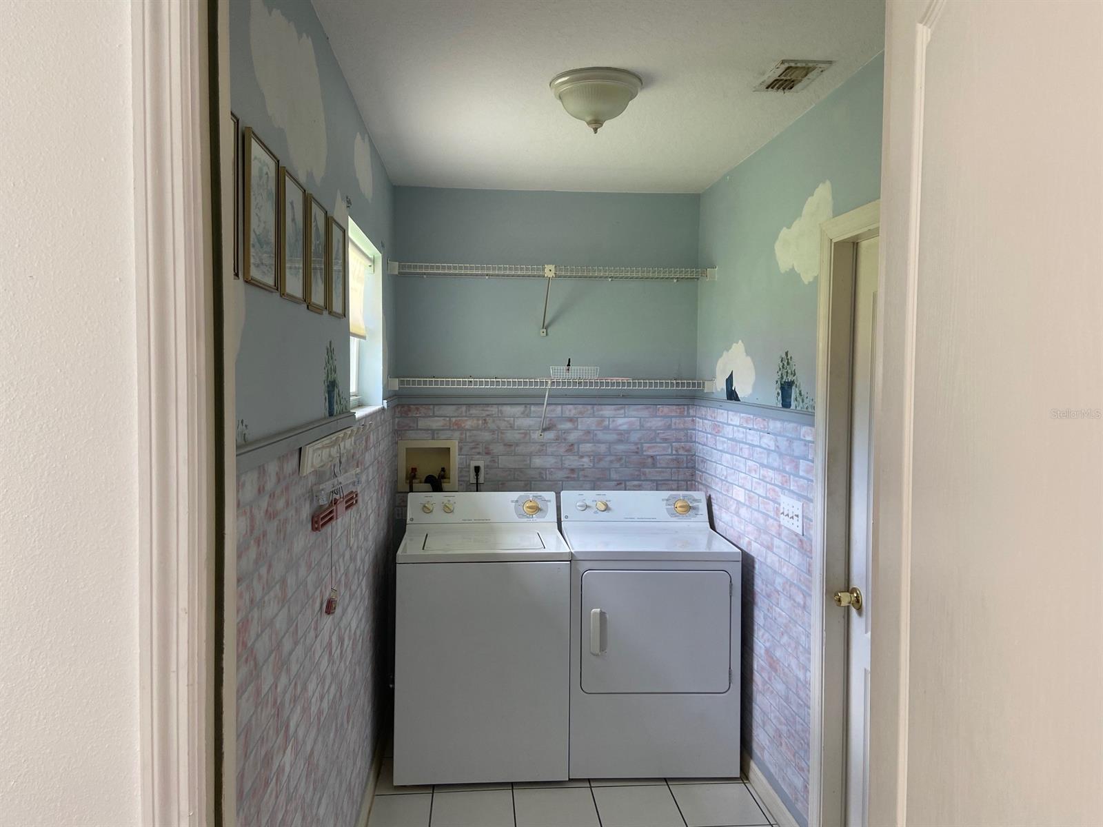 Florida Shores 01 - Residential