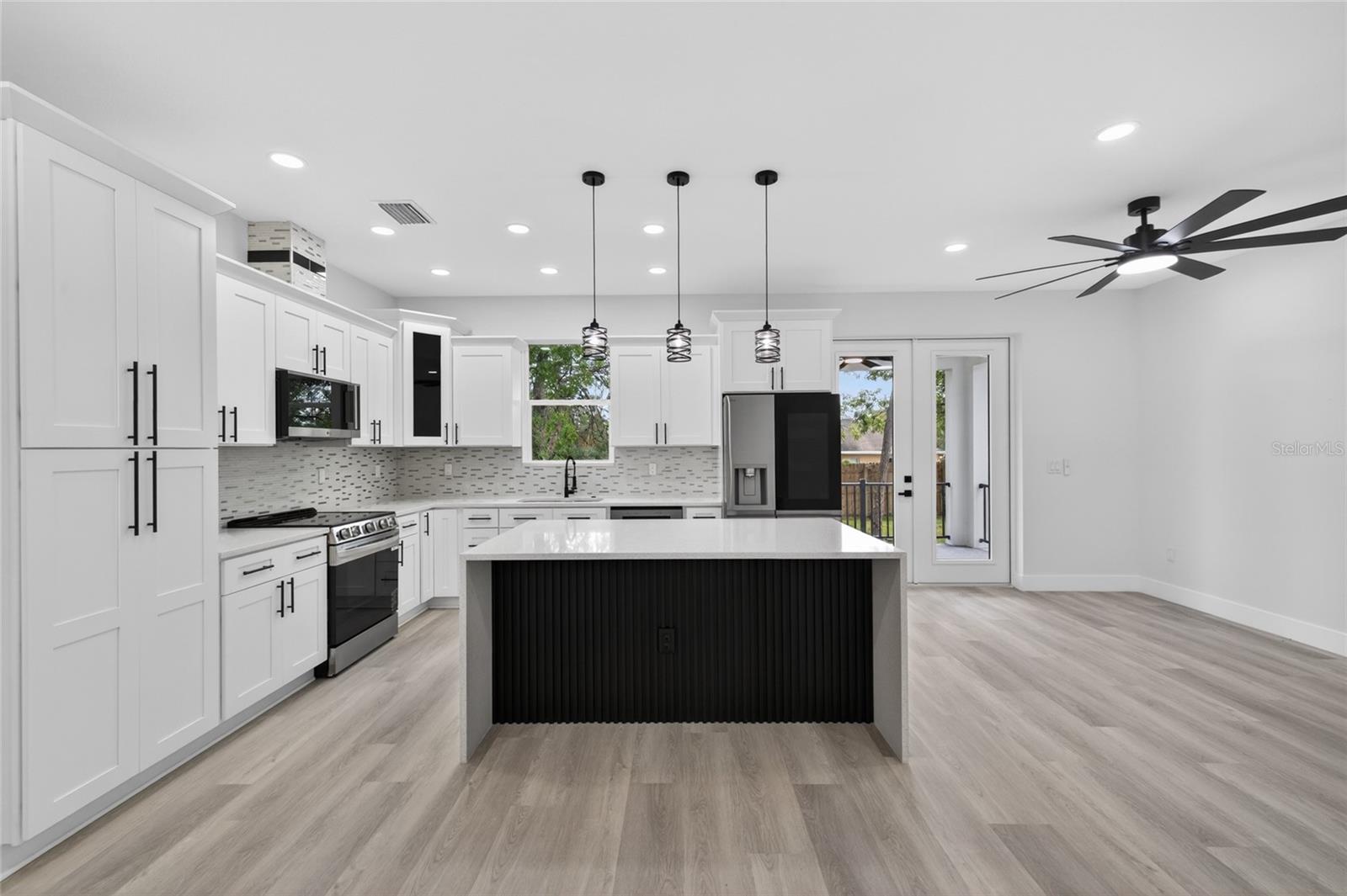 SPRING HILL - Residential