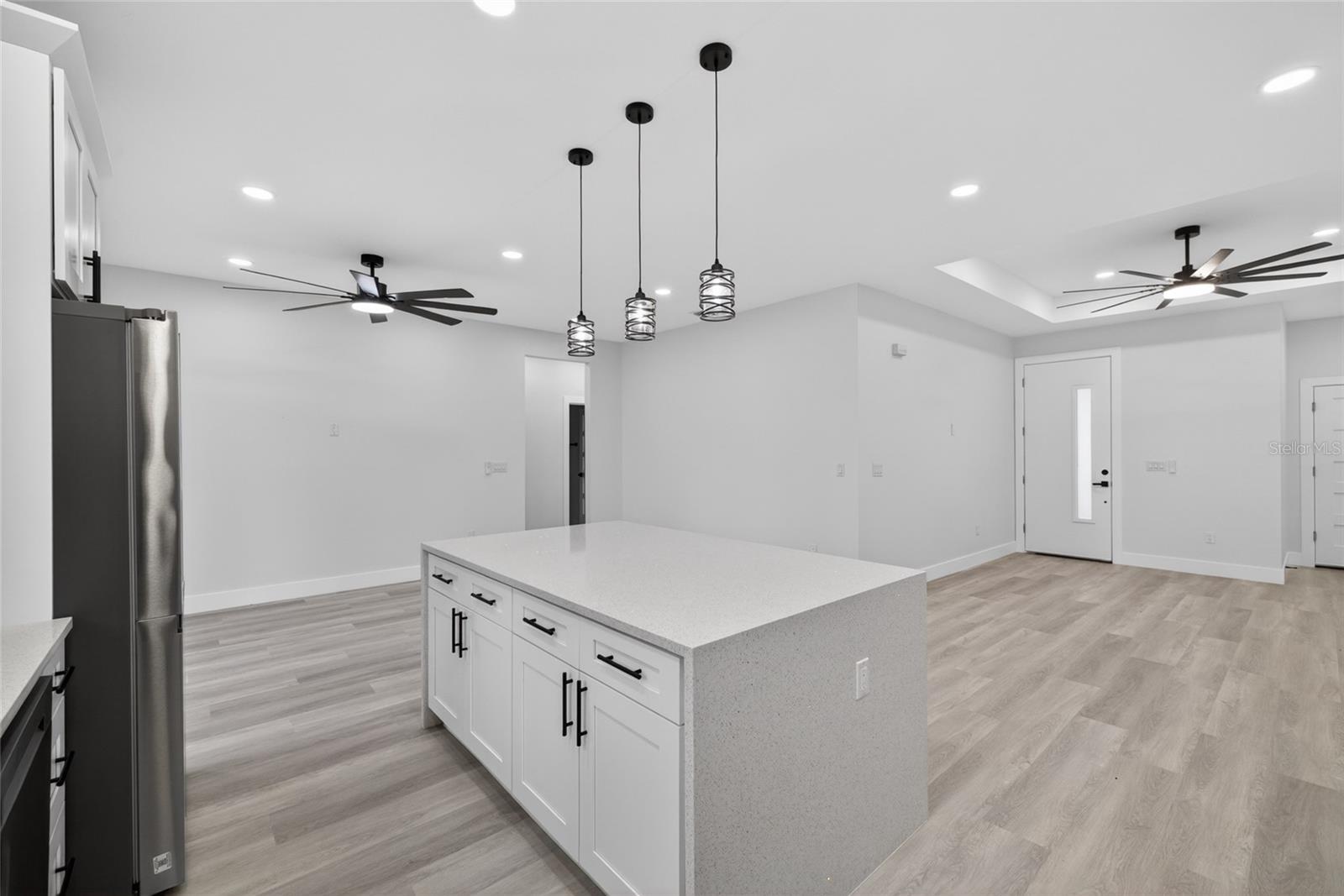 SPRING HILL - Residential
