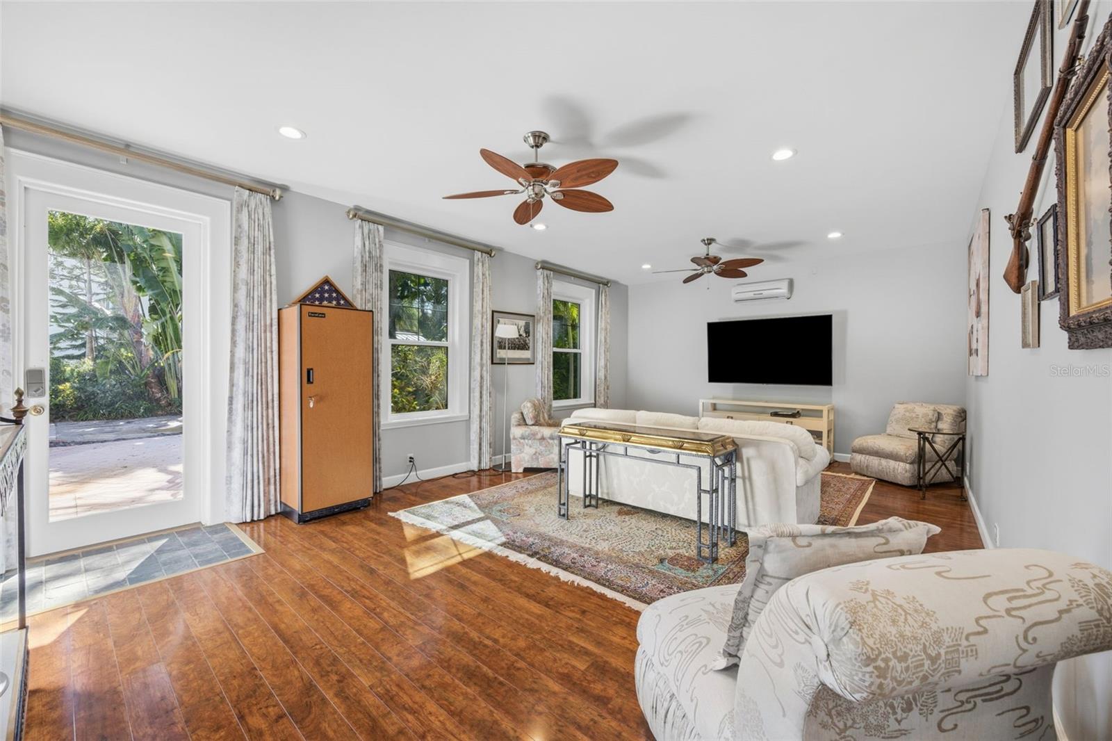 BAY SHORE DRIVE SUB - Residential