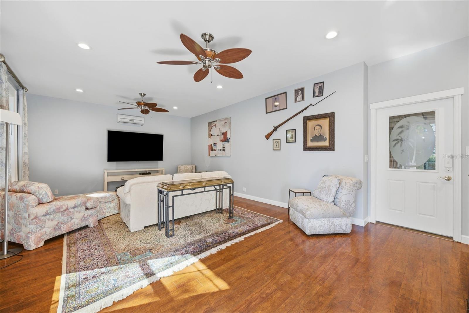 BAY SHORE DRIVE SUB - Residential