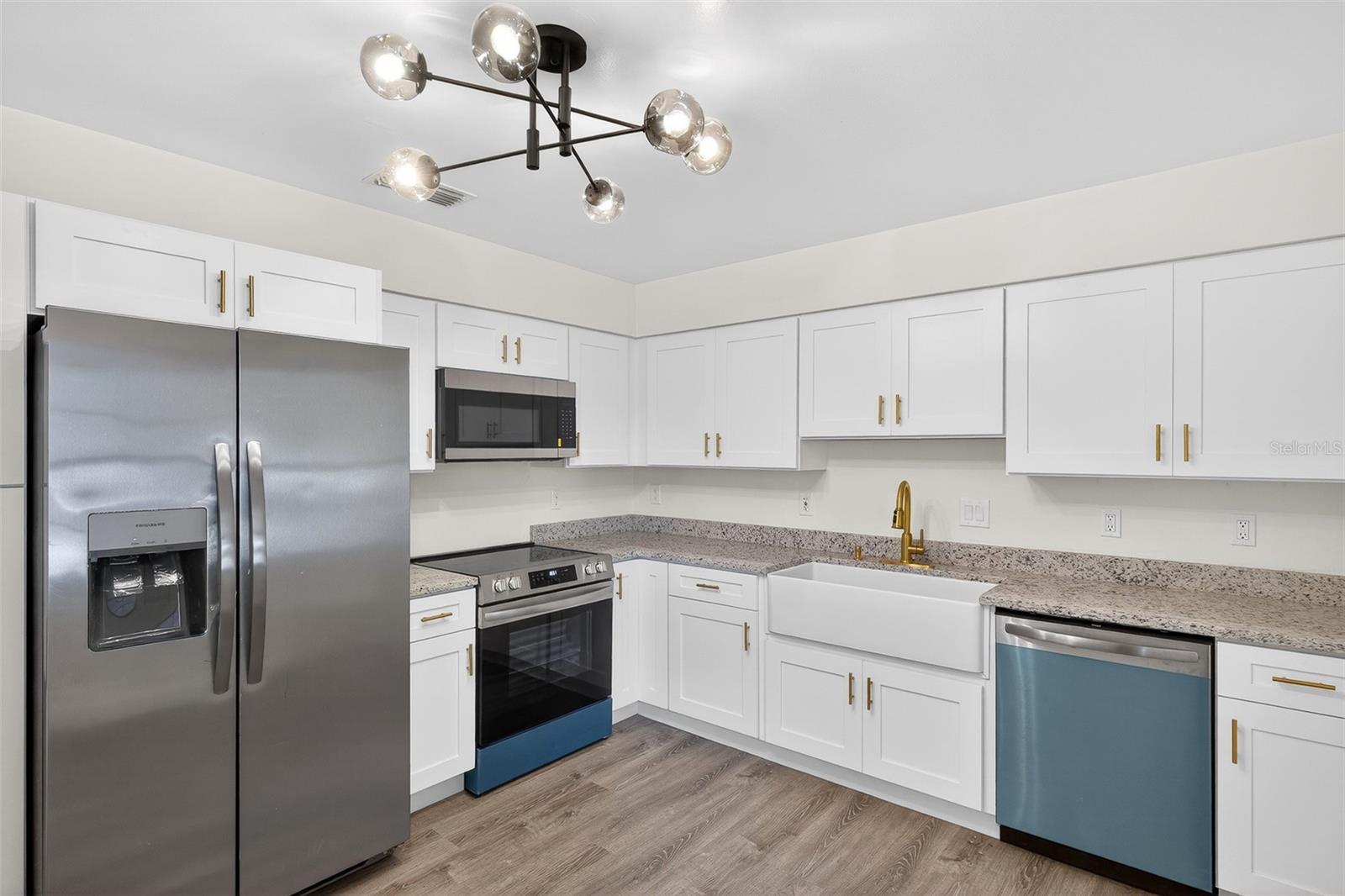 FRUITLAND PARK - Residential