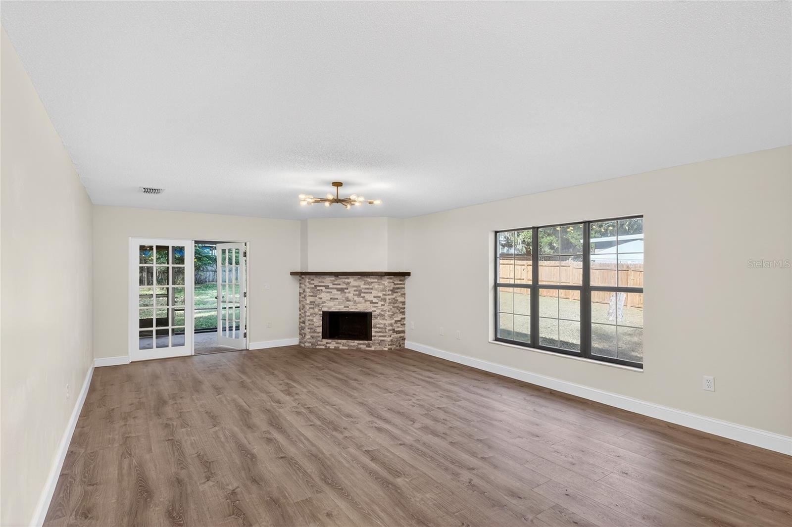 FRUITLAND PARK - Residential