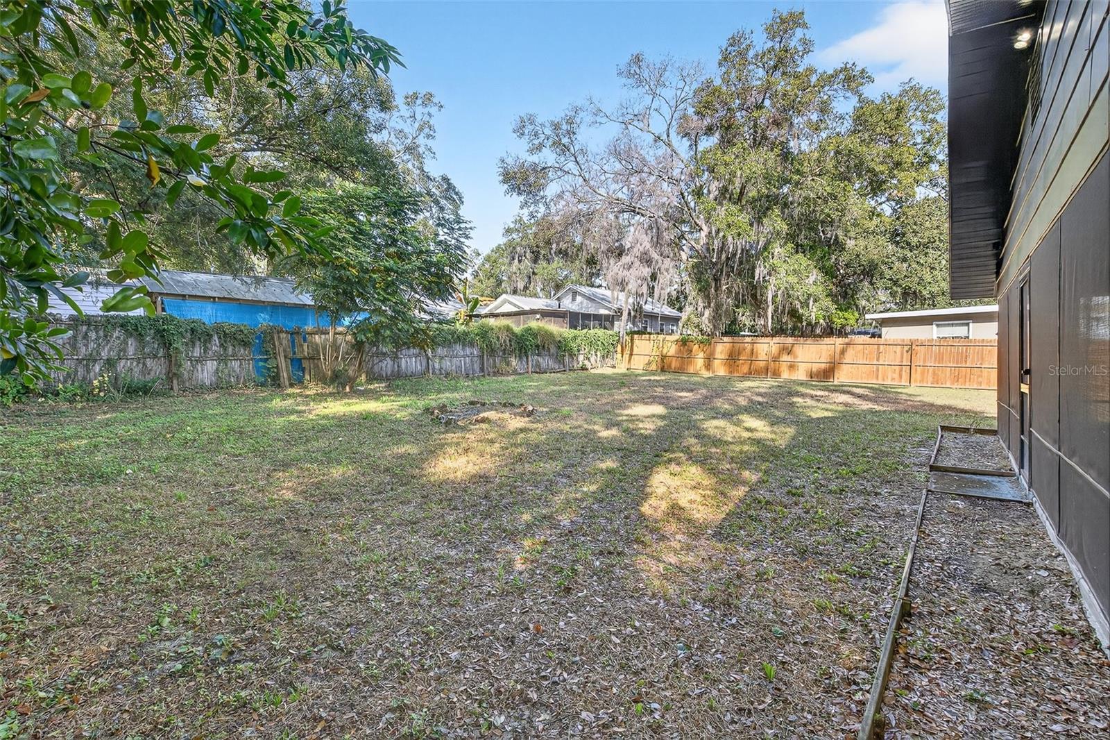 FRUITLAND PARK - Residential