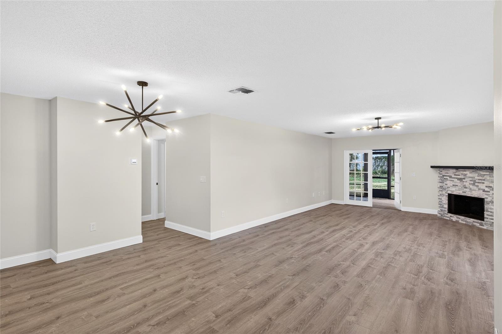 FRUITLAND PARK - Residential