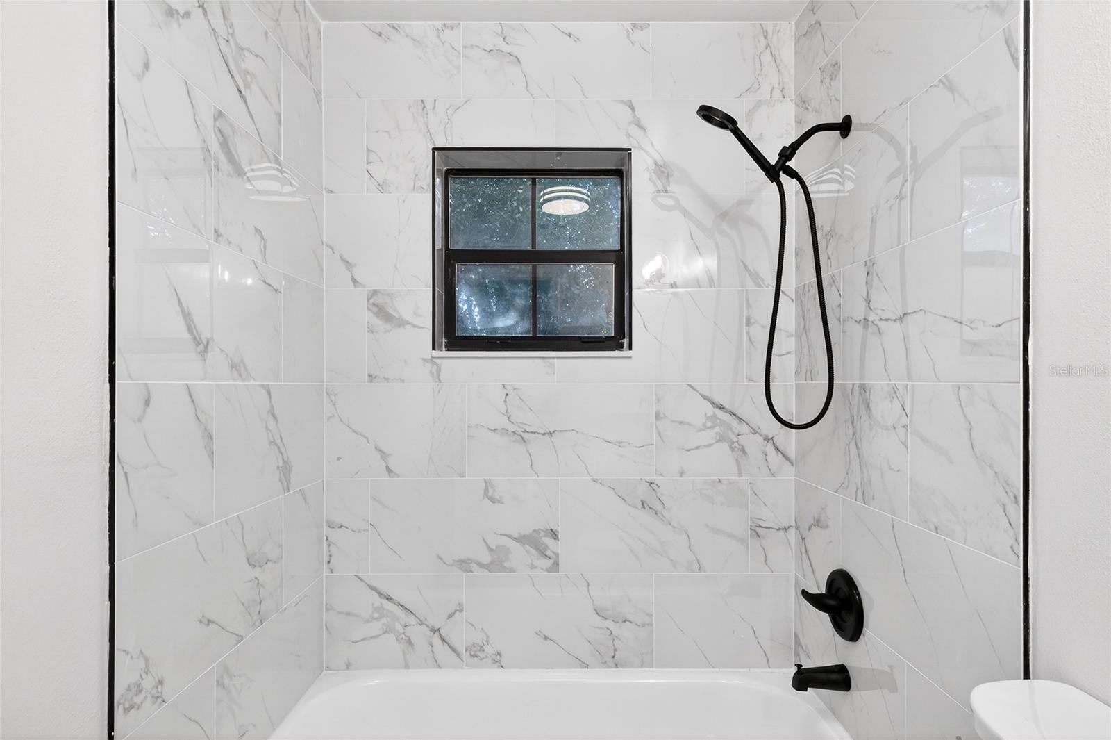 FRUITLAND PARK - Residential