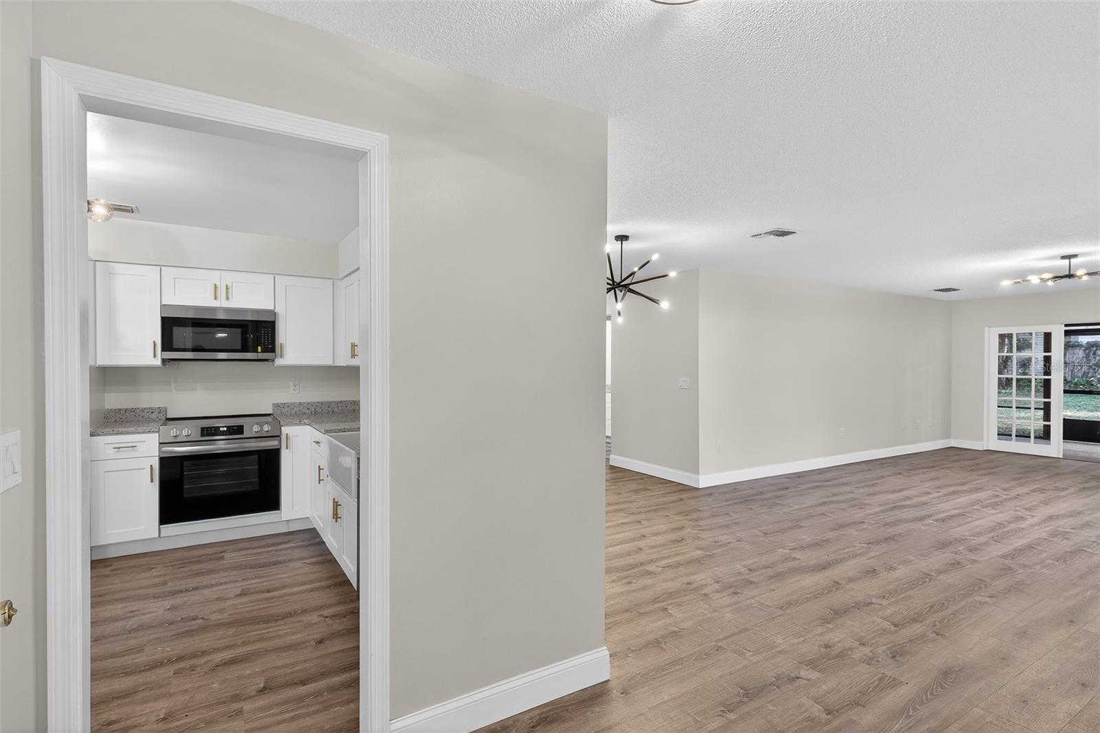 FRUITLAND PARK - Residential