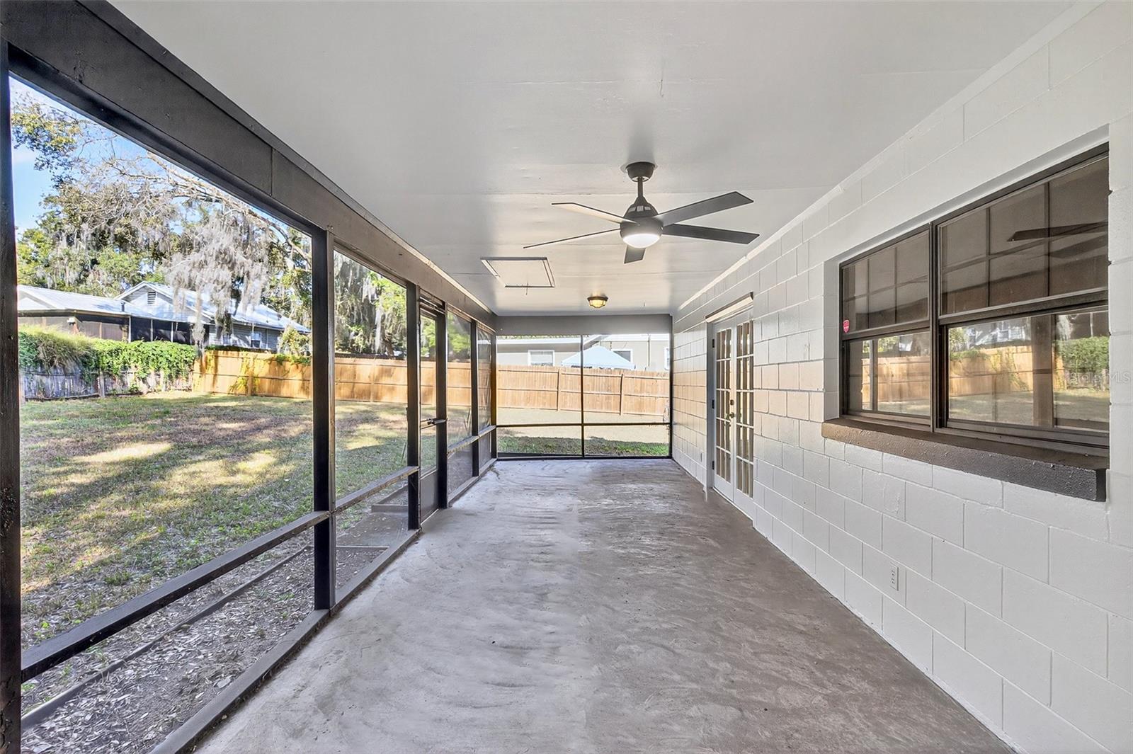 FRUITLAND PARK - Residential