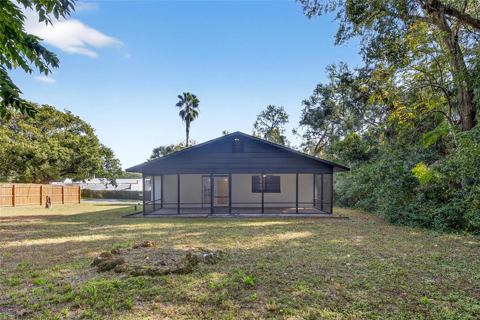 FRUITLAND PARK - Residential