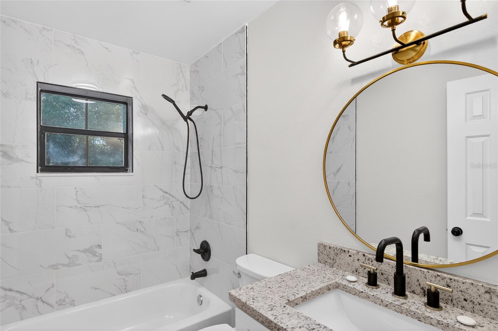 FRUITLAND PARK - Residential