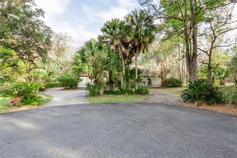 Photo of 6804 NW 111th Lane, Alachua, FL 32615 (MLS # GC536025)