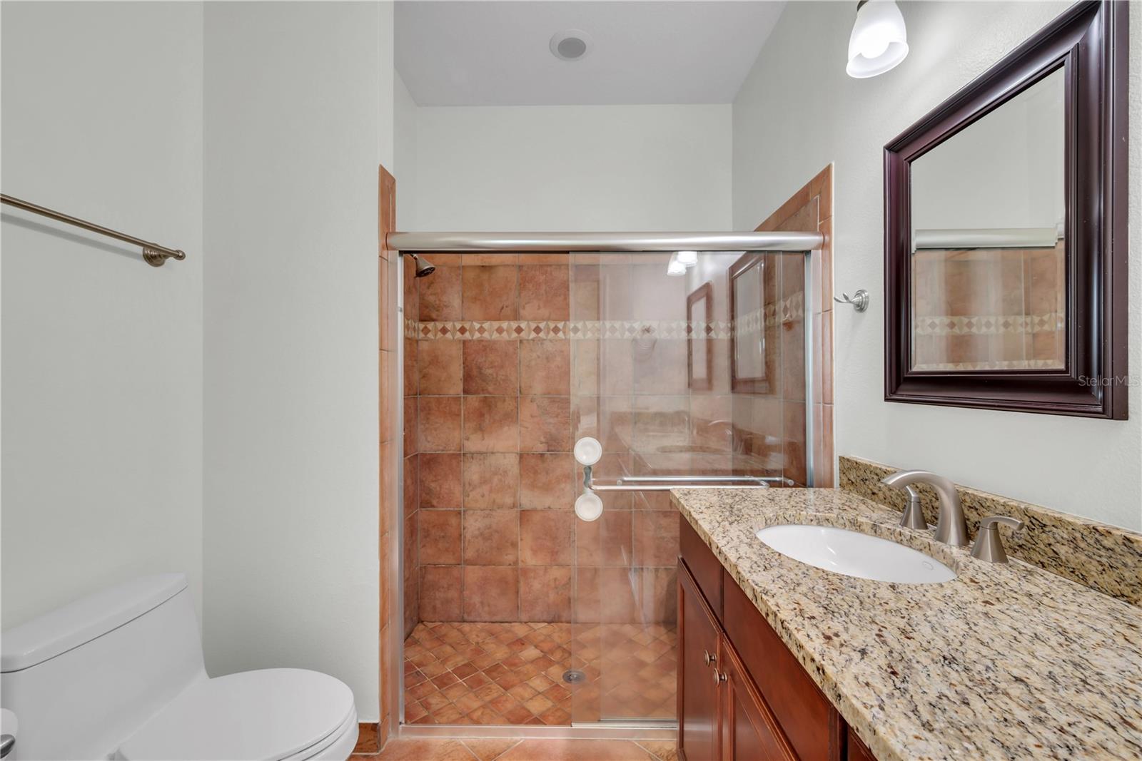 VALENCIA LAKES - Residential