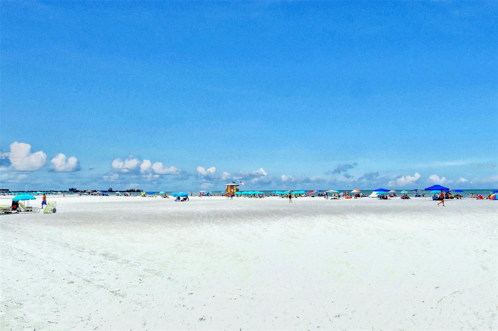 ISLANDER CLUB OF LONGBOAT - Residential