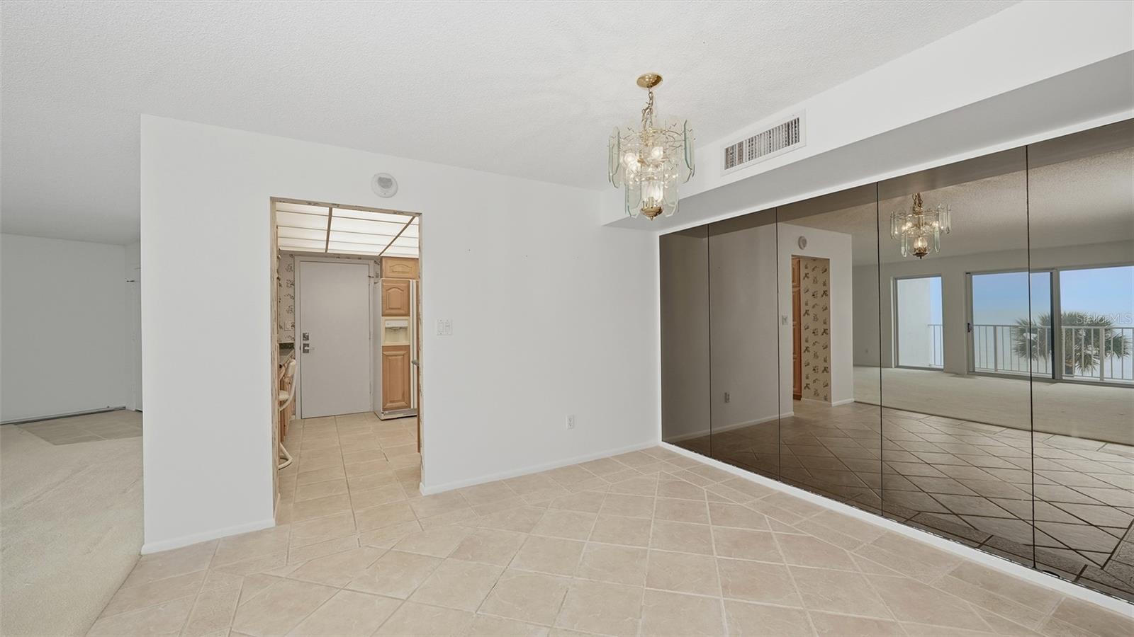 ISLANDER CLUB OF LONGBOAT - Residential