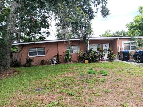 222 RONNIE CIRCLE ORLANDO FL 32811