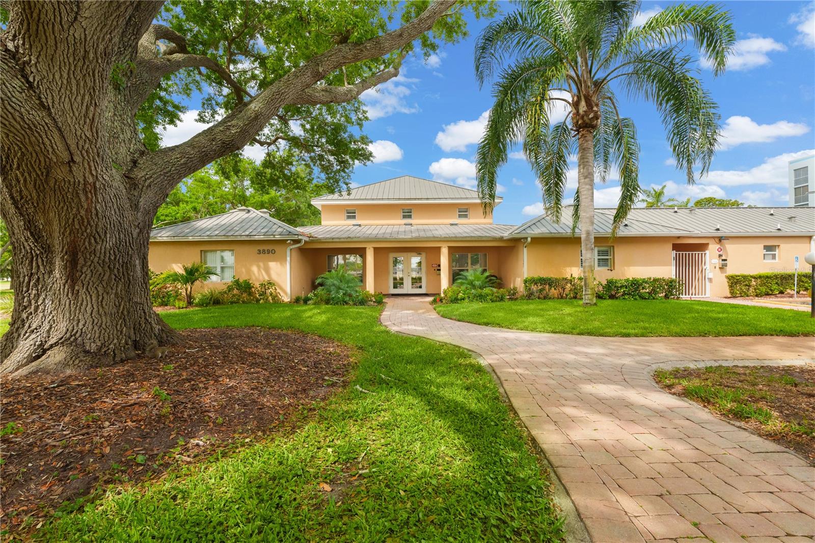 THE FAIRWAYS AT PINEBROOK PH I - Residential