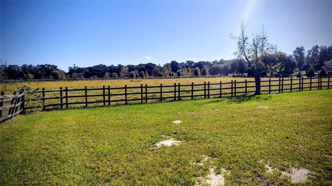Tiny photo for 16351 SE 47th Avenue, Summerfield, FL 34491 (MLS # G5104203)