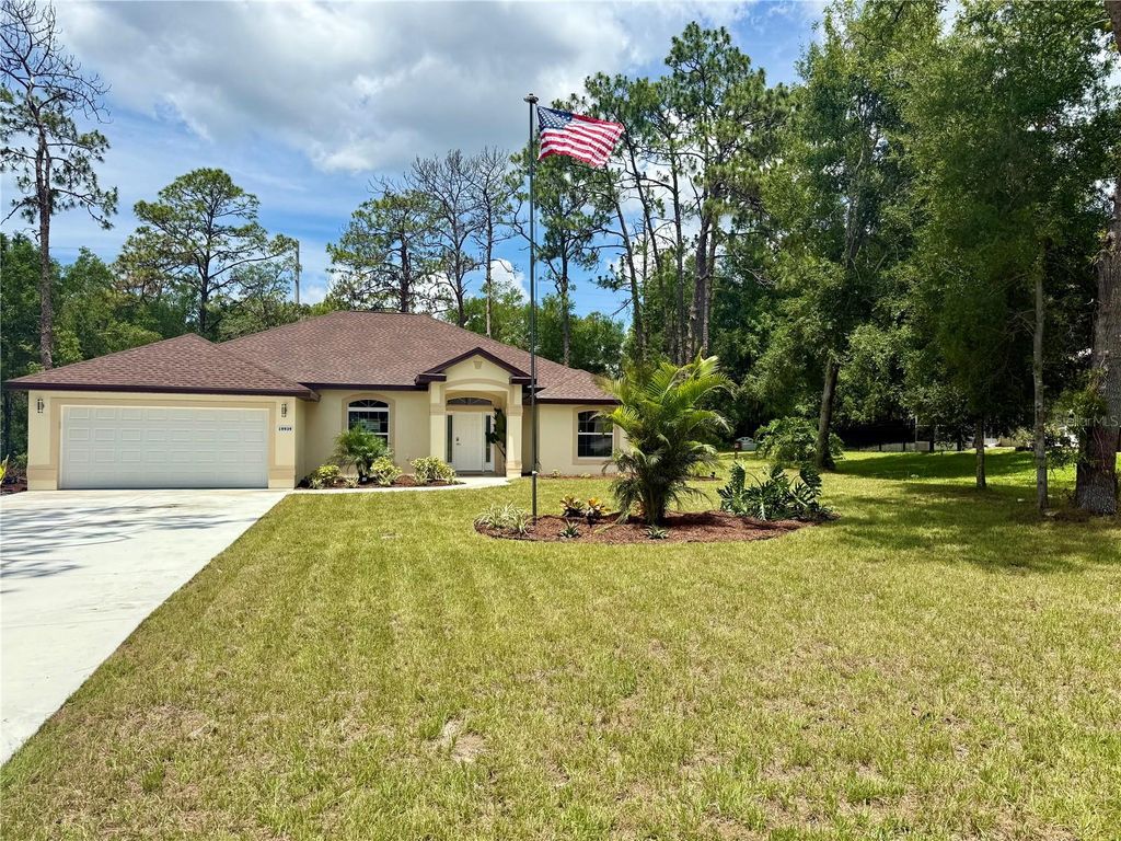 Photo of 19939 SW 96th Place, Dunnellon, FL 34432 (MLS # OM724660)