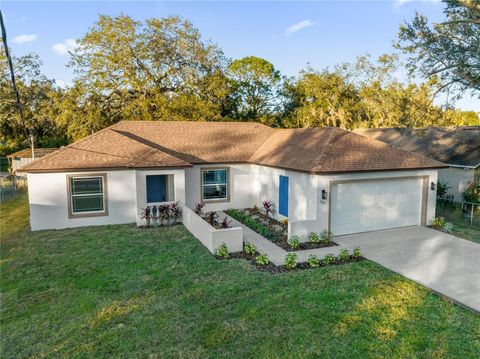 A home in LAKE ALFRED