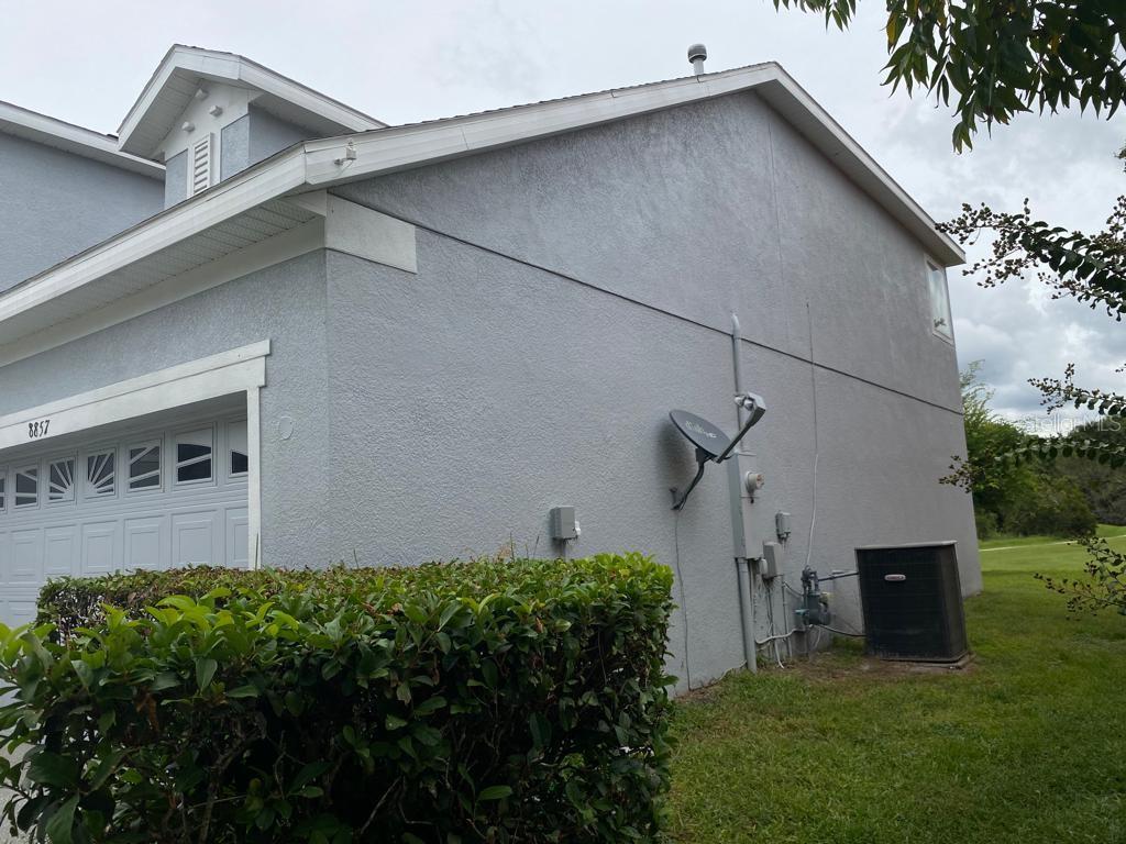 NEWBURY PARK - Residential Lease