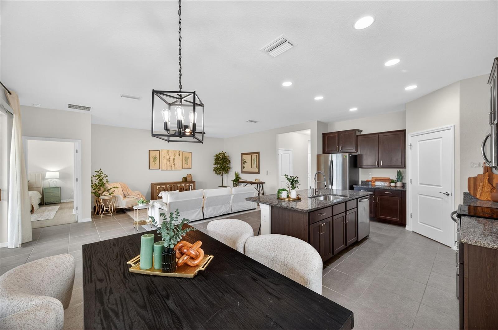 EPPERSON RANCH SOUTH PHASE - Residential