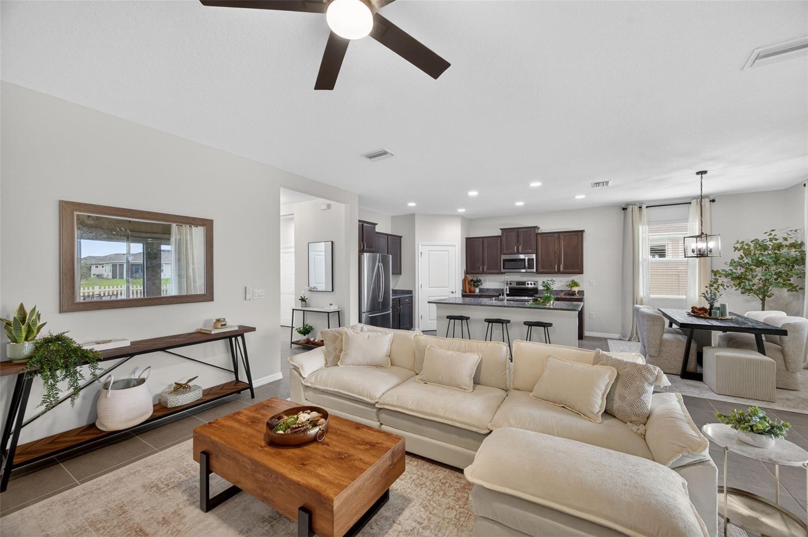 EPPERSON RANCH SOUTH PHASE - Residential