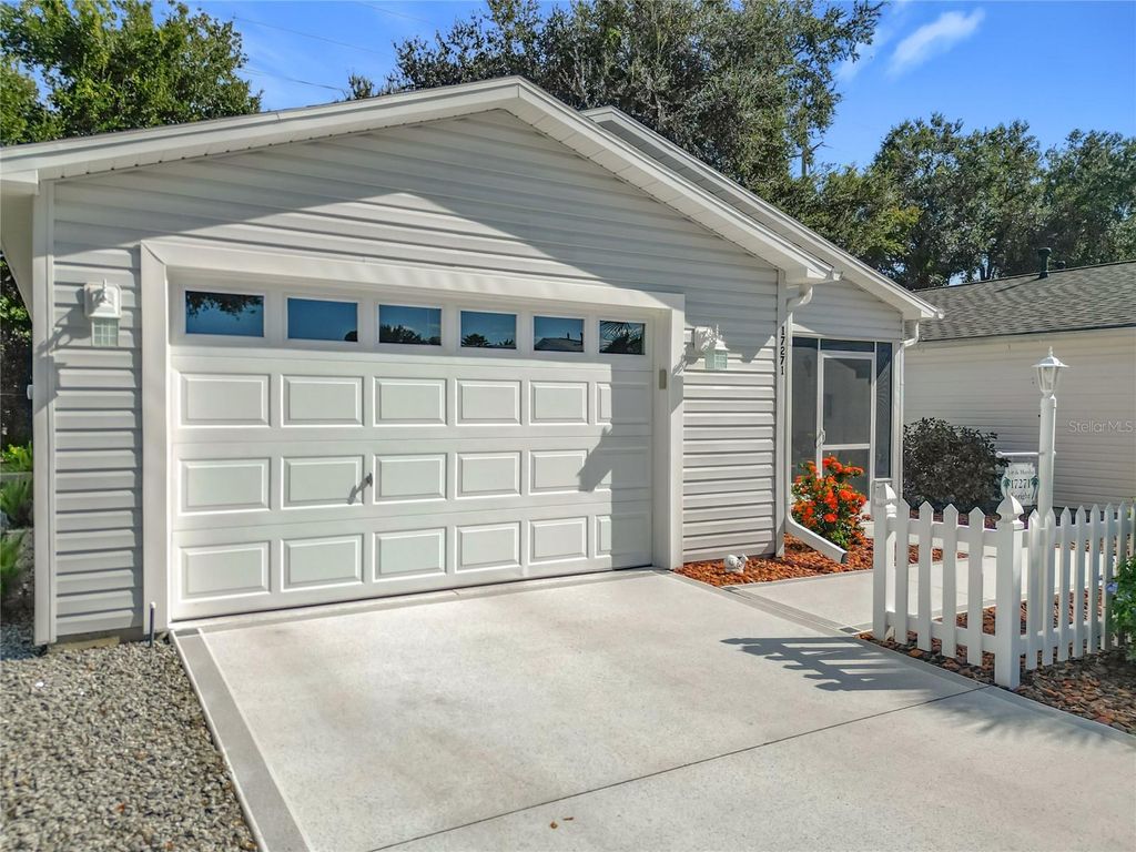 Photo of 17271 SE 93rd Demoss Court, The Villages, FL 32162 (MLS # G5104172)