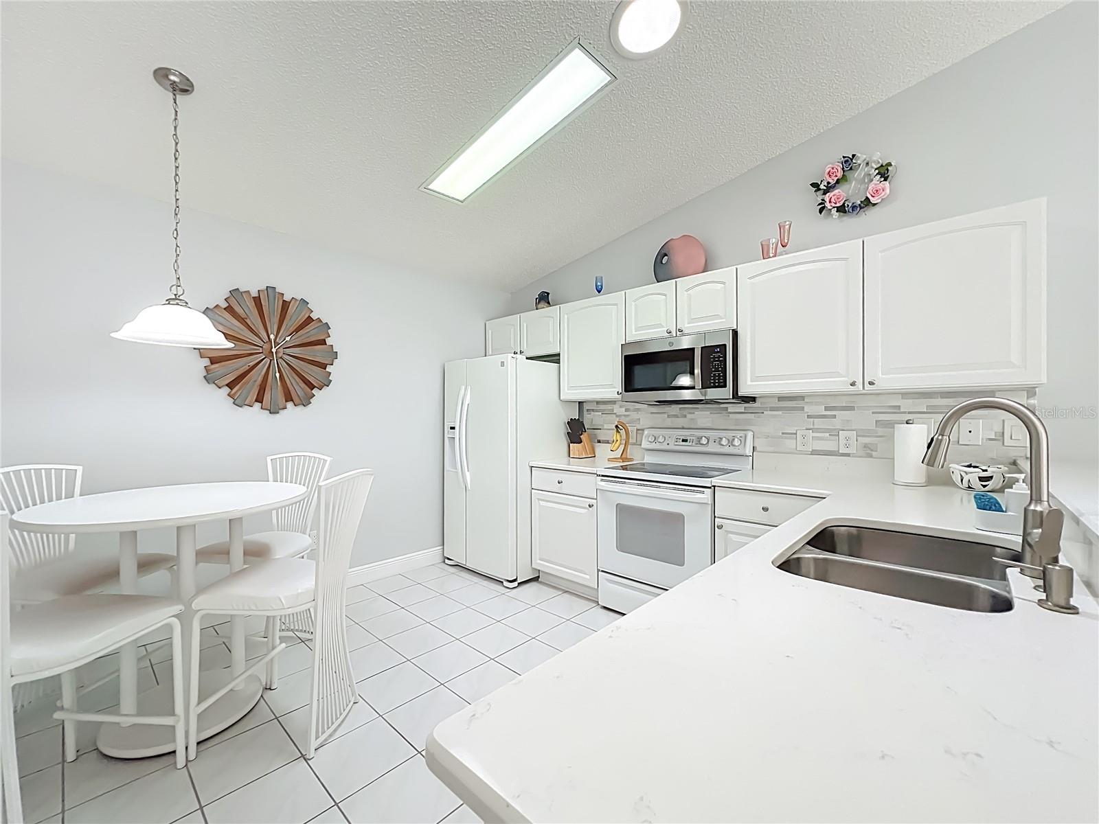 MARION VLGS IVYSTONE VILLAS - Residential