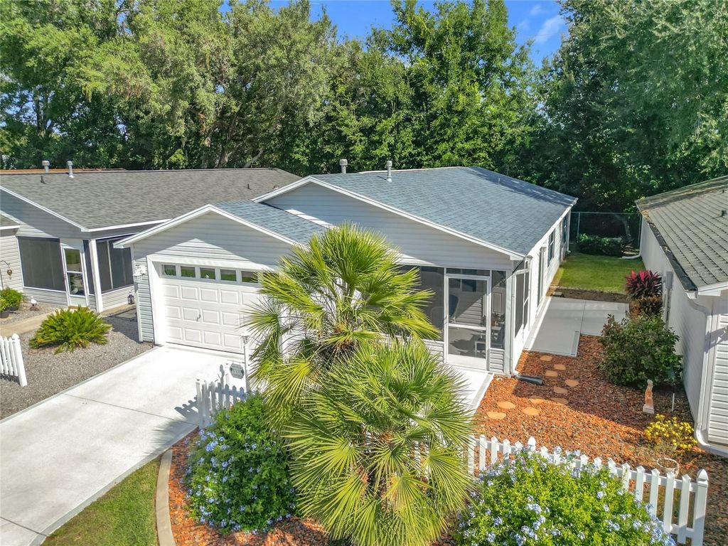 Photo of 17271 SE 93rd Demoss Court, The Villages, FL 32162 (MLS # G5104172)