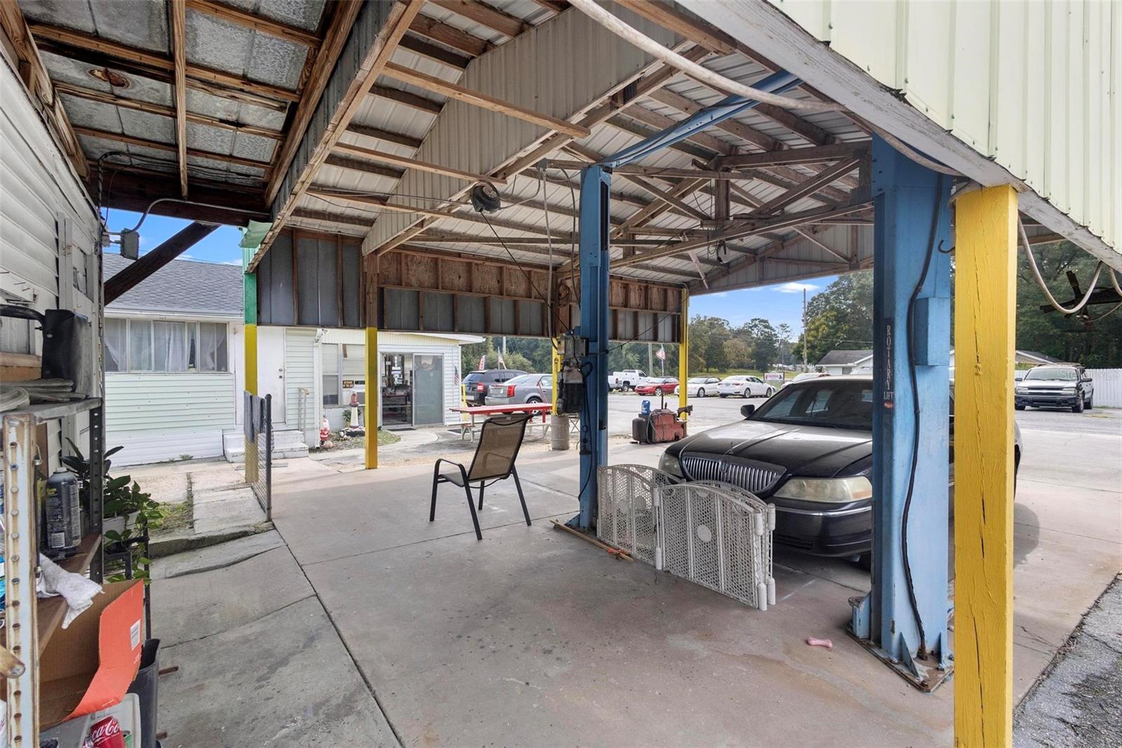 DOMINGO REYES GRANT - Commercial Sale