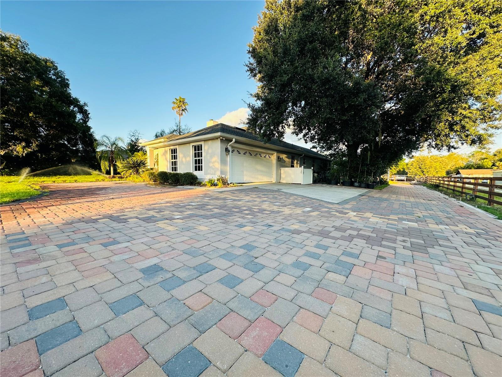 MEADOWLANDS - Residential