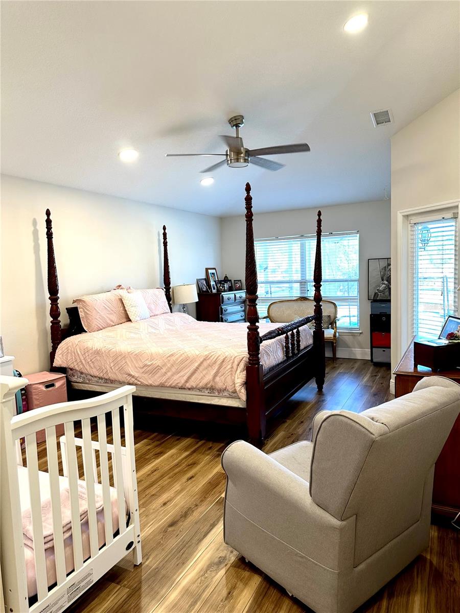 MEADOWLANDS - Residential