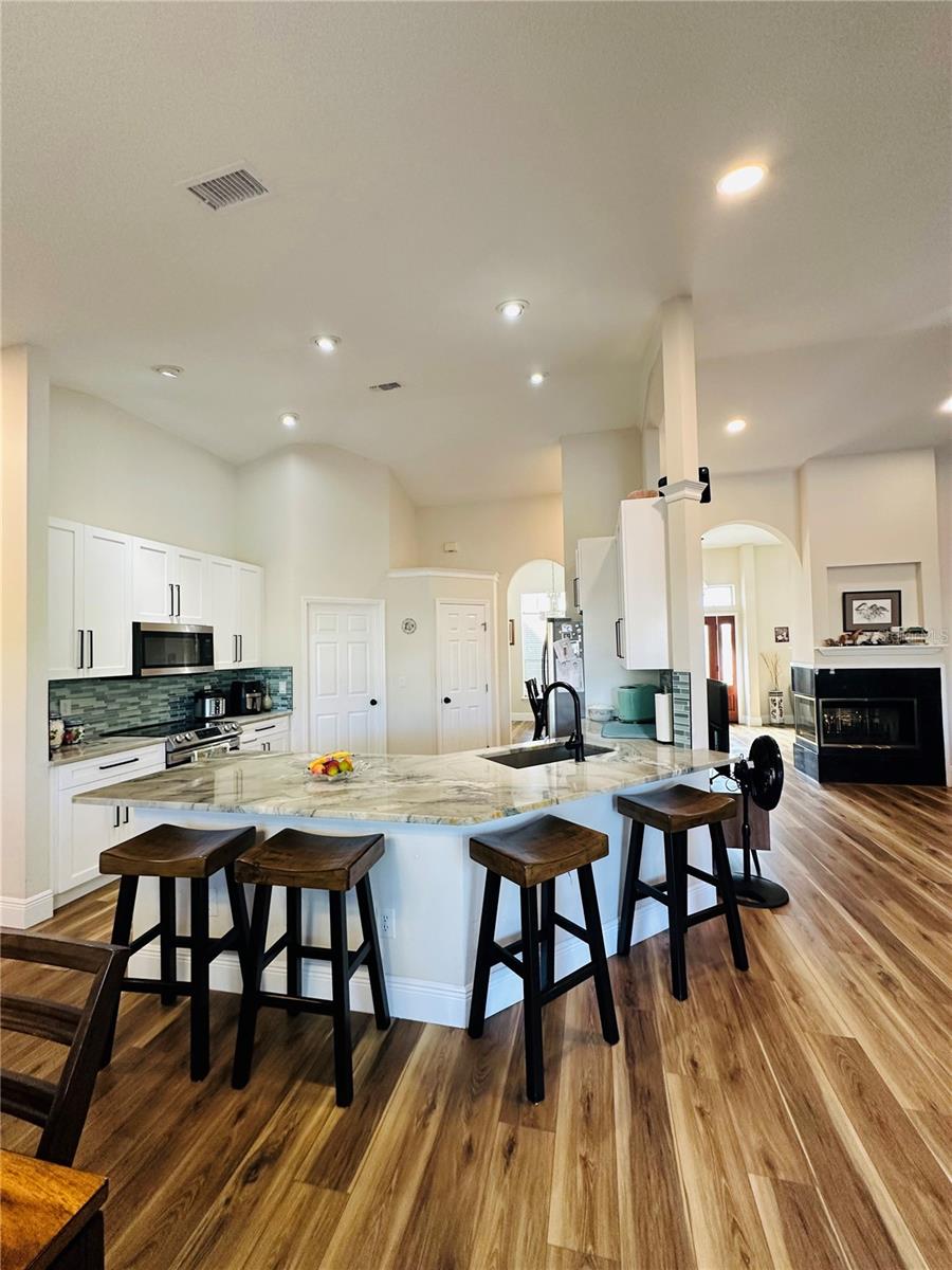 MEADOWLANDS - Residential