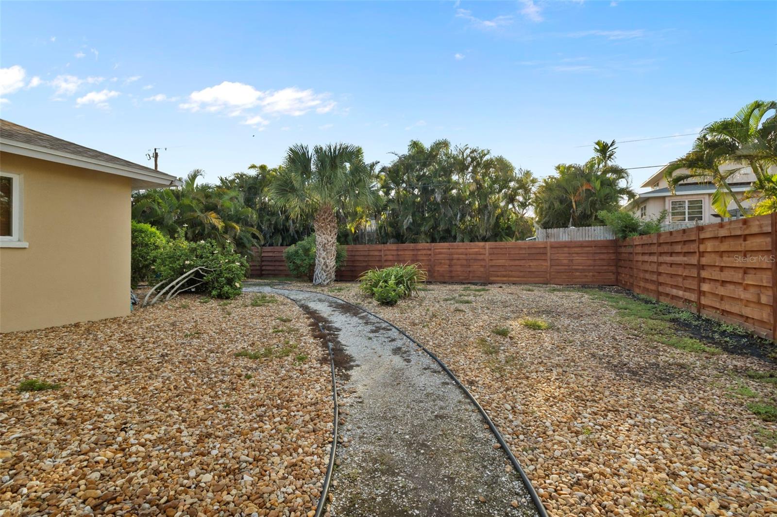 PINE SHORES ESTATE 5TH SEC - Residential