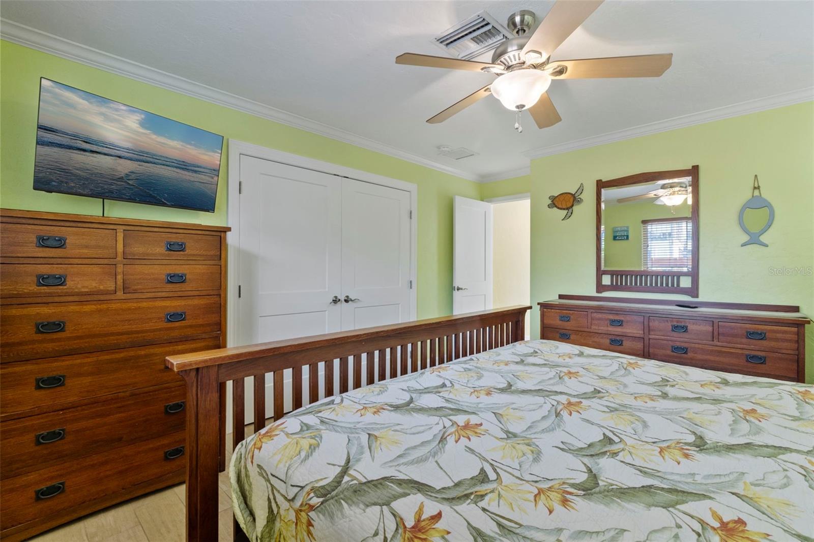 PINE SHORES ESTATE 5TH SEC - Residential