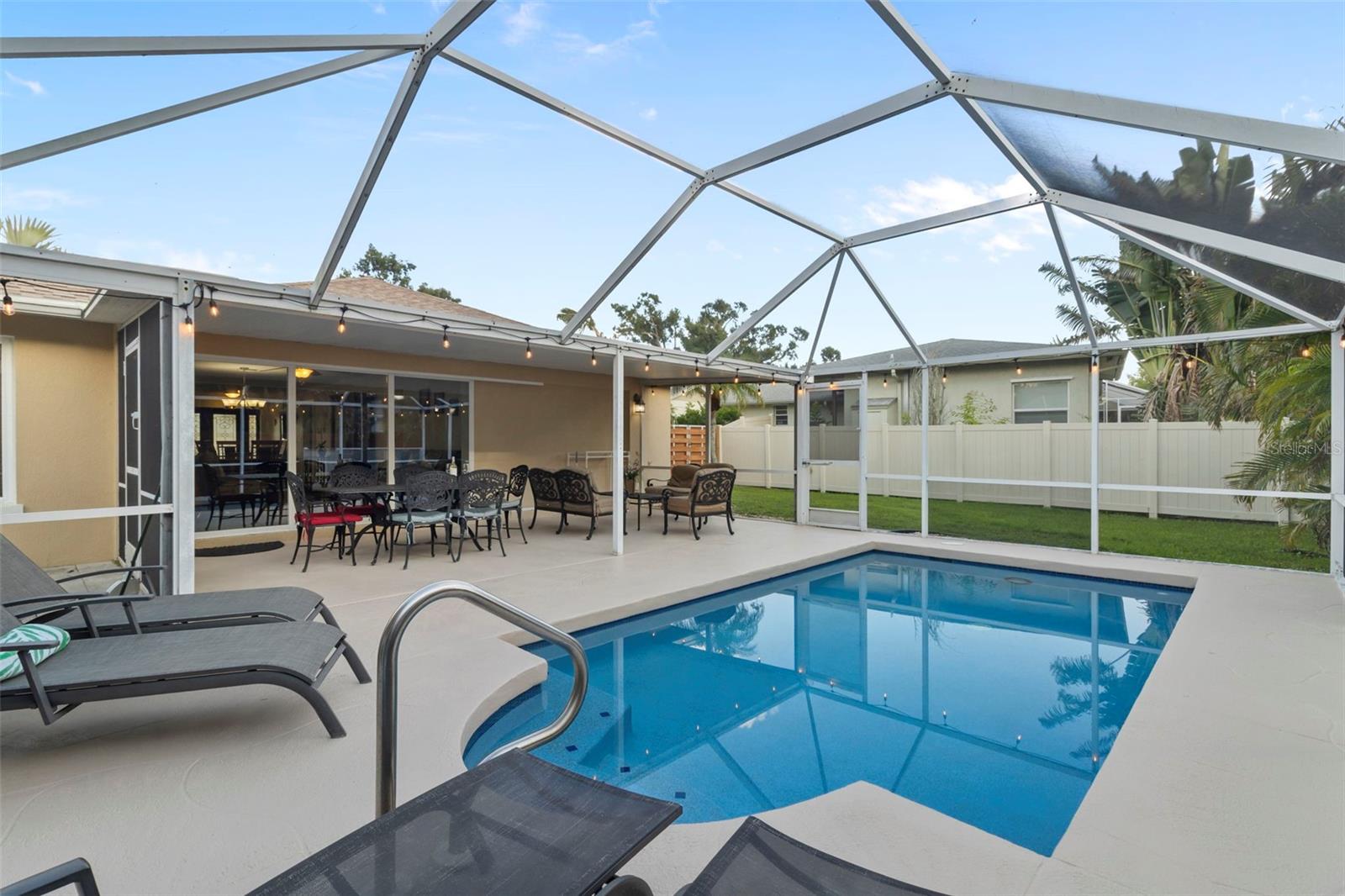 PINE SHORES ESTATE 5TH SEC - Residential