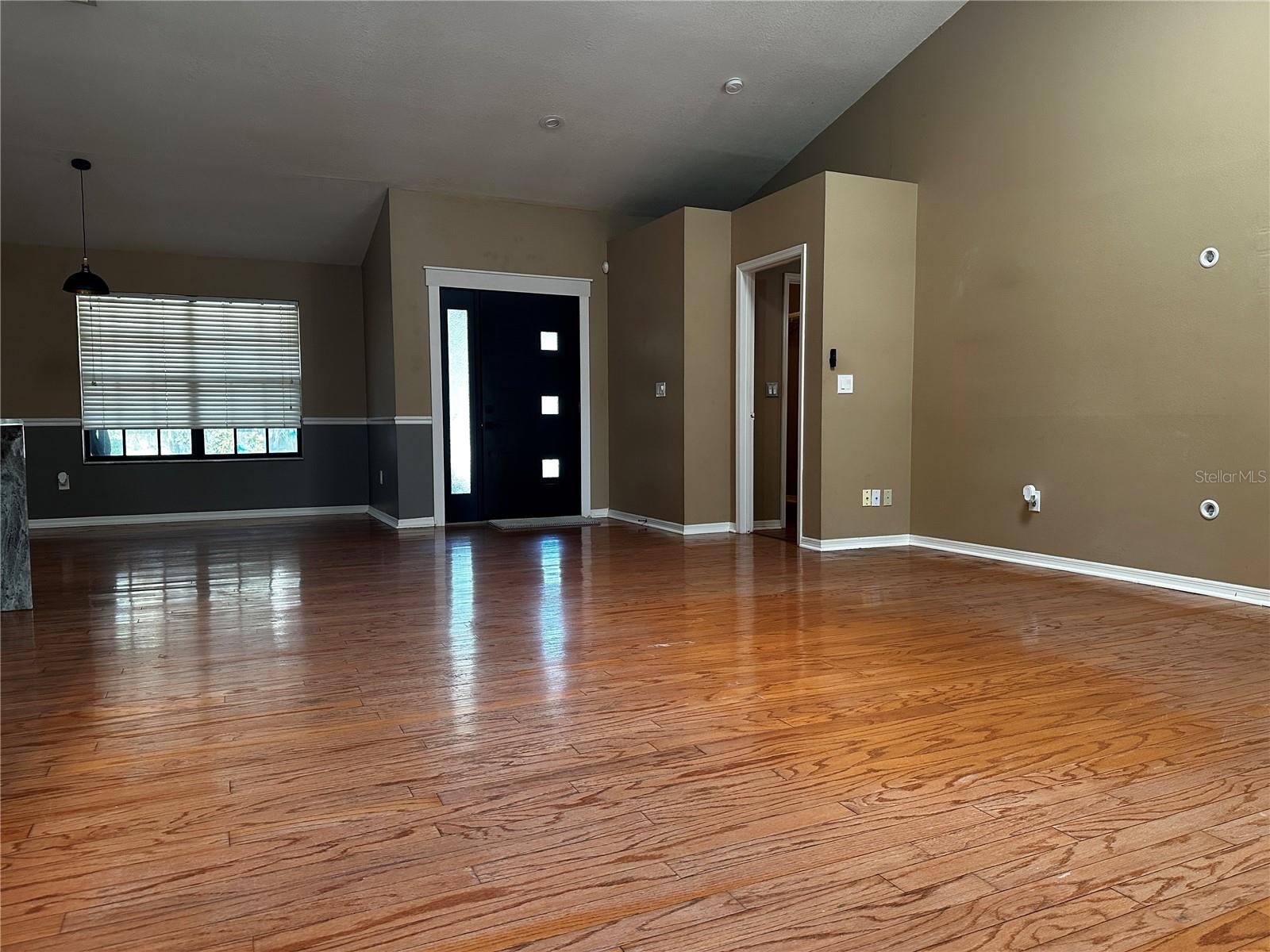 CAROL WOODS - Residential Lease
