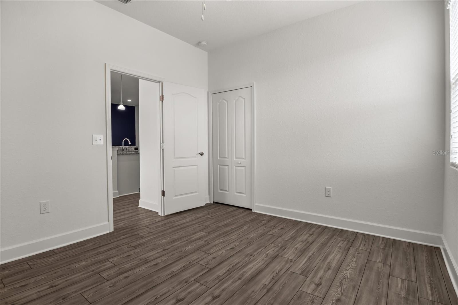 SANCTUARY BY THE LAKE PH ONE - Residential