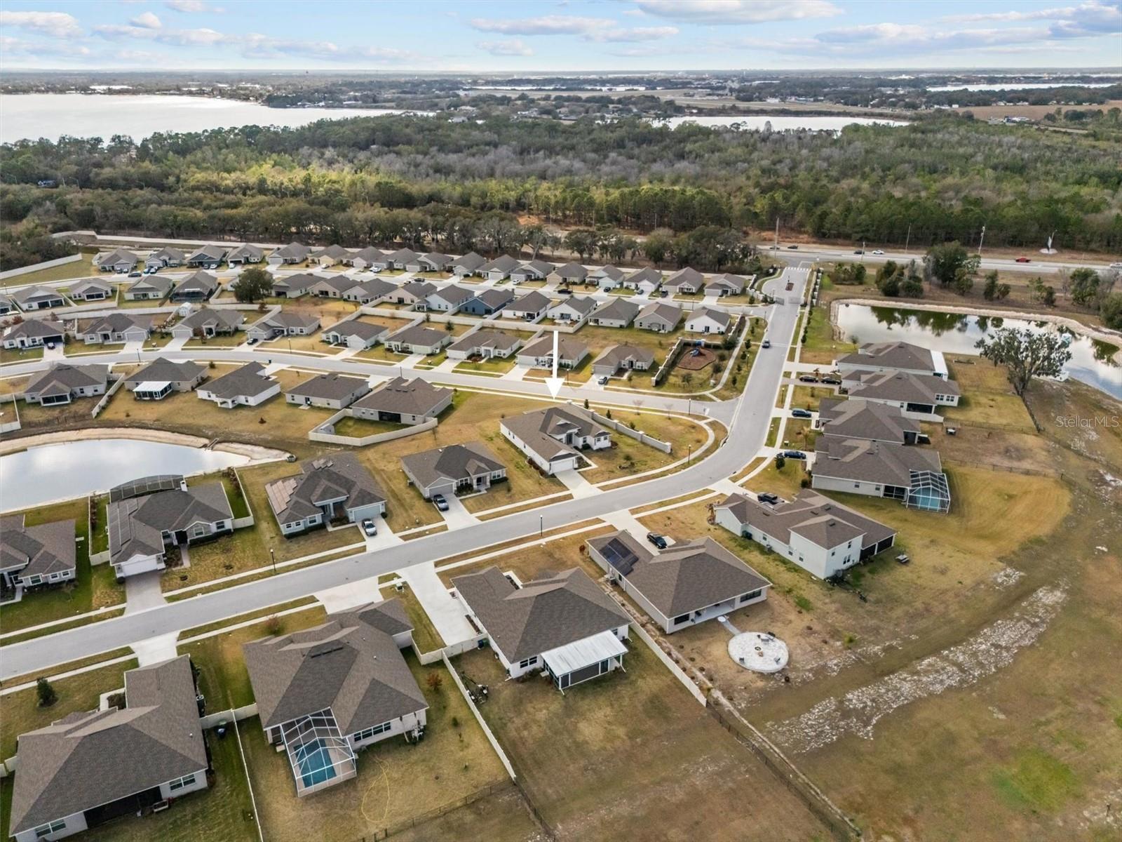 SANCTUARY BY THE LAKE PH ONE - Residential