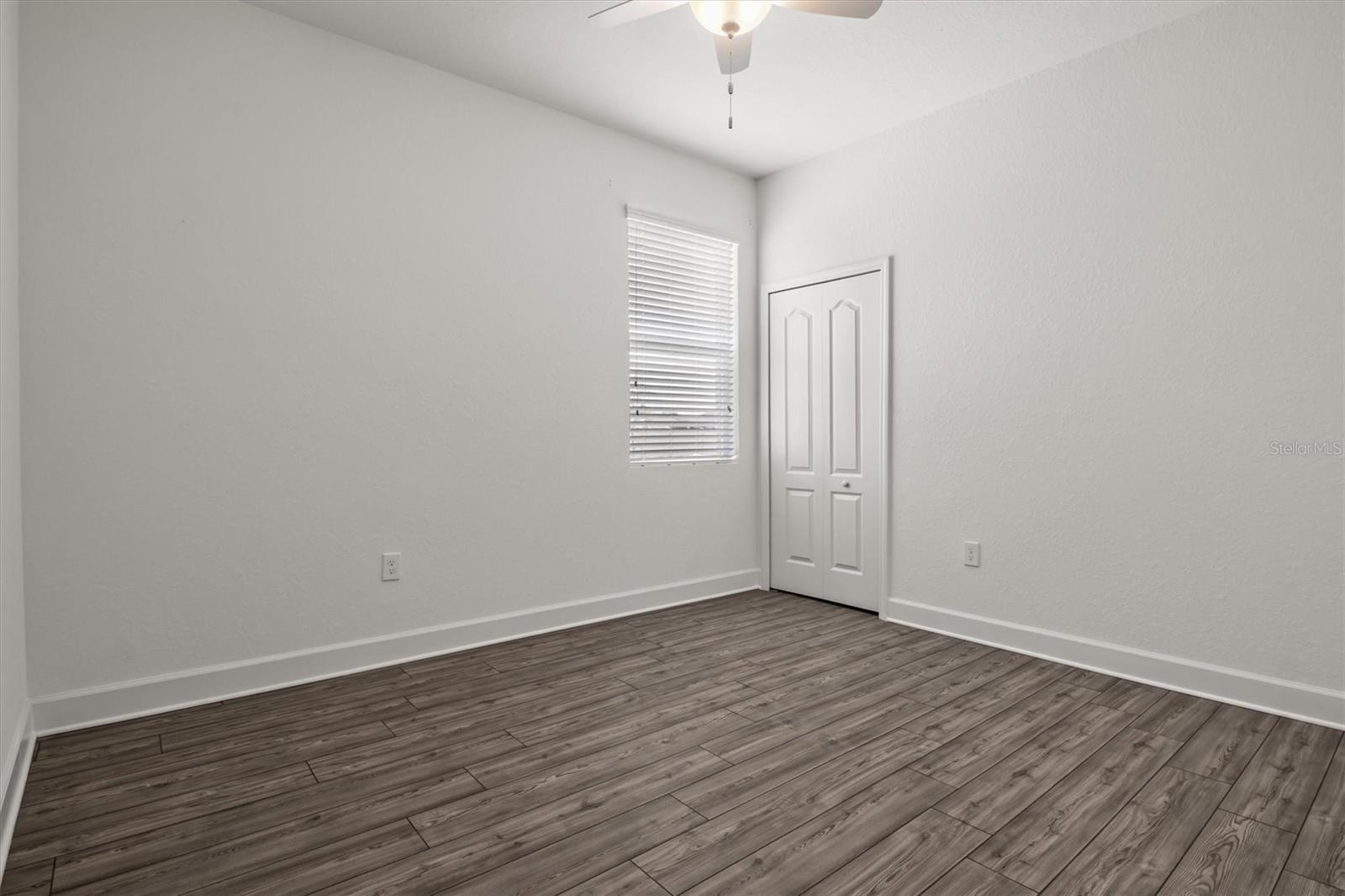 SANCTUARY BY THE LAKE PH ONE - Residential