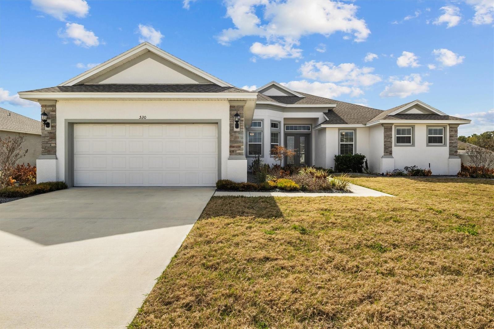 SANCTUARY BY THE LAKE PH ONE - Residential